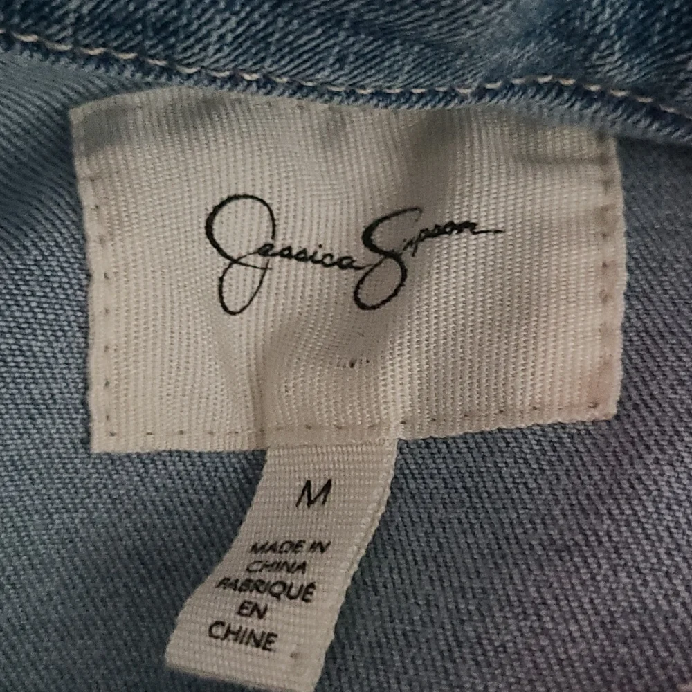 Cropped Jean Jacket - Picture 7 of 7